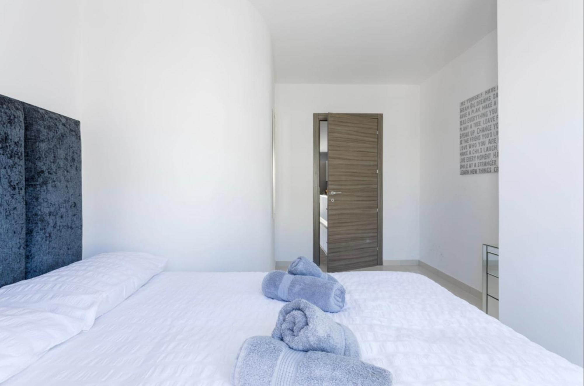 Saint Julian - Lovely Apartment With Terrace - Cityapartmentstay Saint Julian's Екстериор снимка
